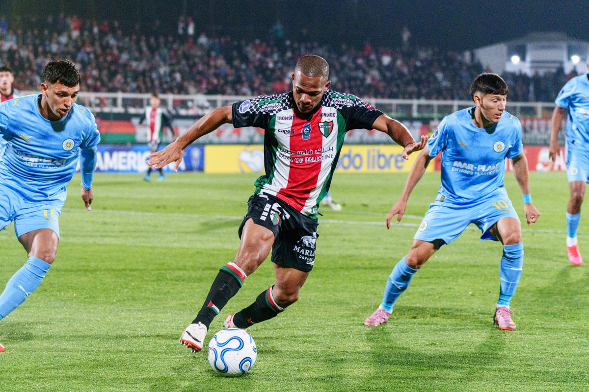 Fotografia 05 del partido Palestino vs Santiago City en La Cisterna.