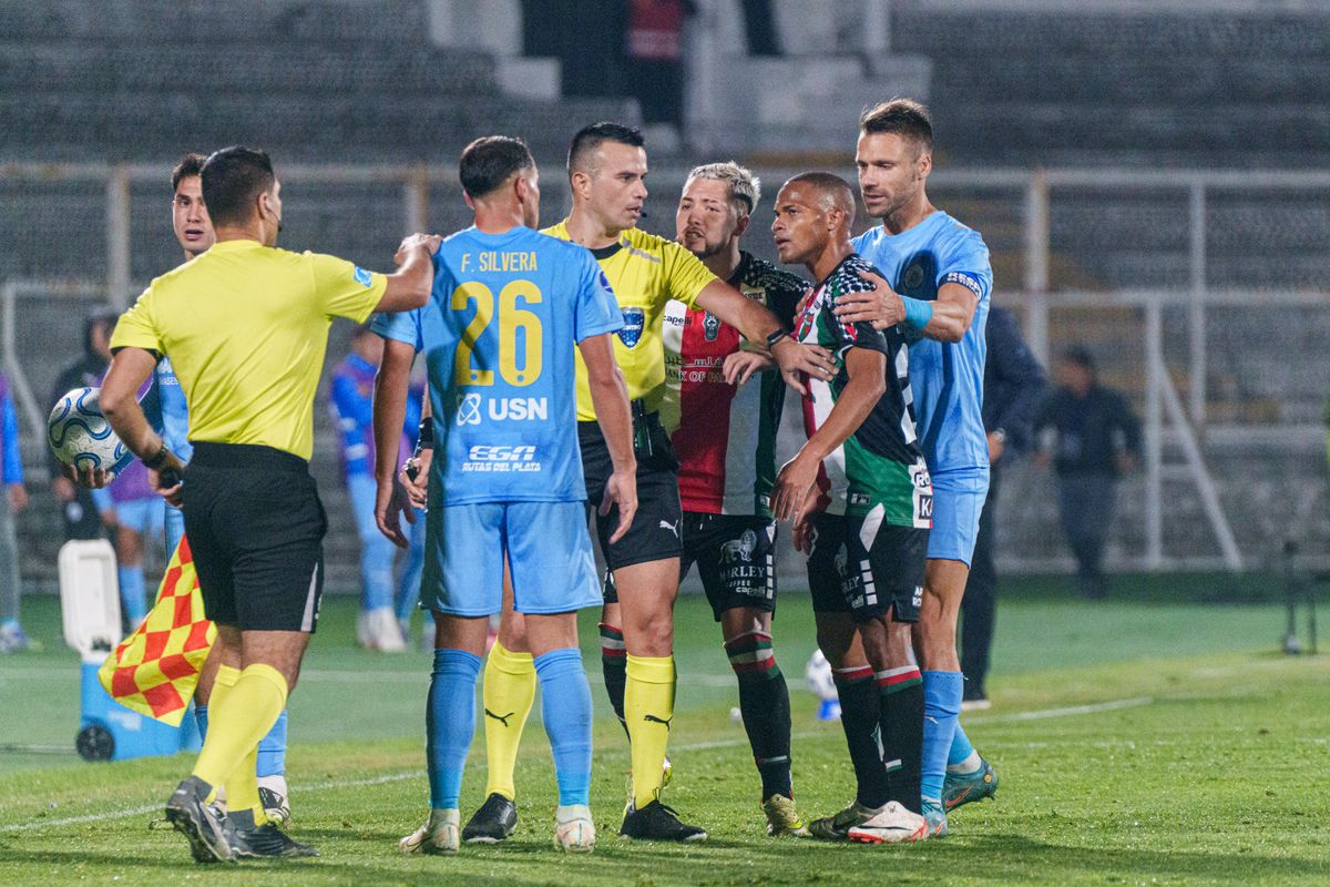 Fotografia 42 del partido Palestino vs Santiago City en La Cisterna.